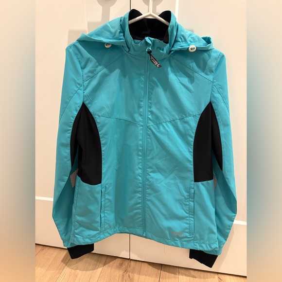 Running Room Jacket - Picture 1 of 3